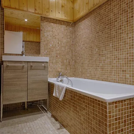 Le Sporting Szálloda *